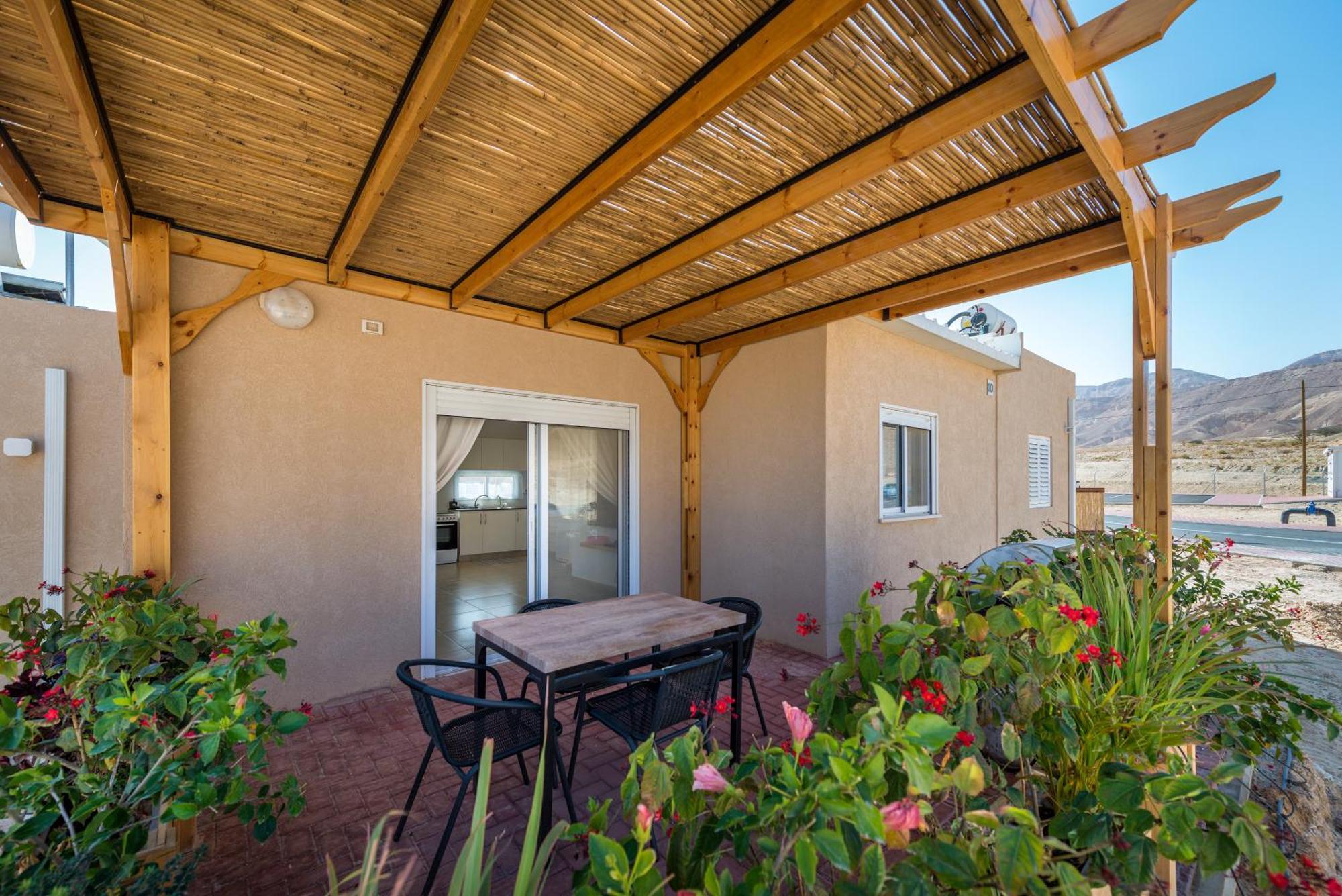 Kibbutz Ketura Guest House Nahal Ya'alon Bagian luar foto