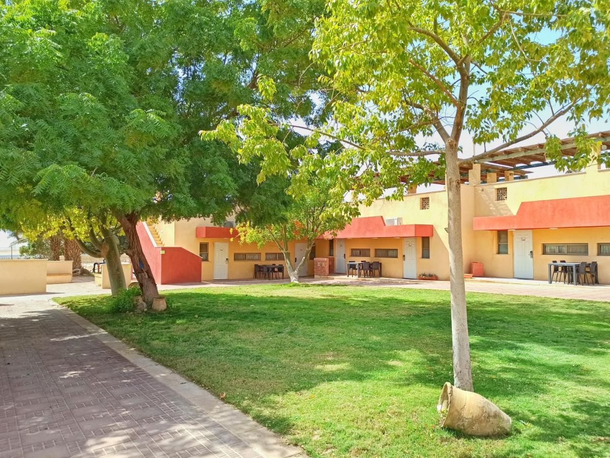Kibbutz Ketura Guest House Nahal Ya'alon Bagian luar foto